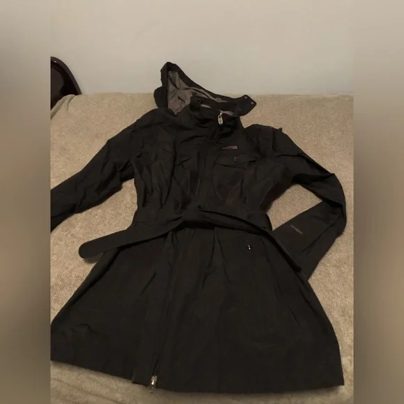 Womens north face rain jacket - Picture 12 of 13